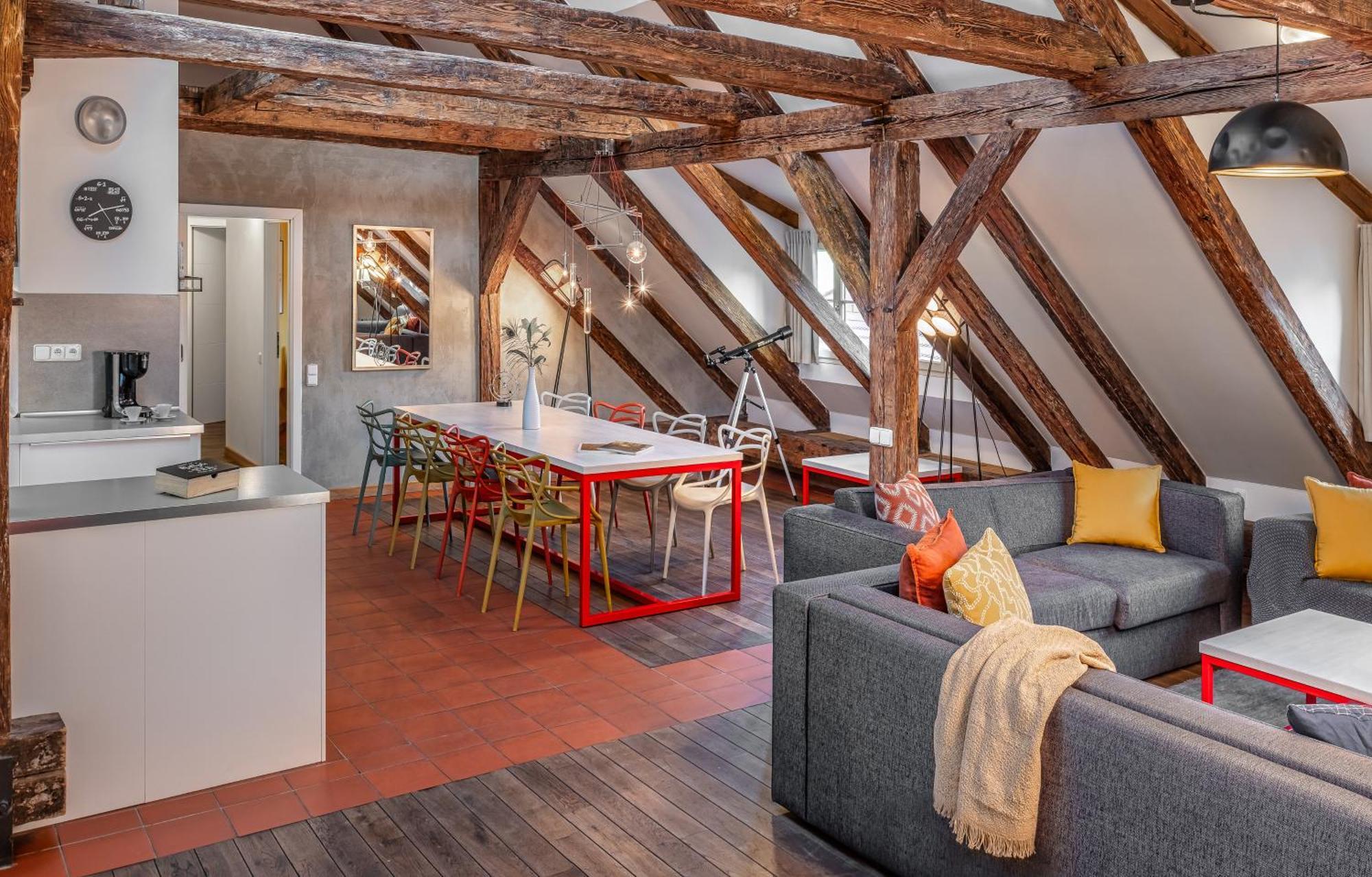 4 Arts Apartment