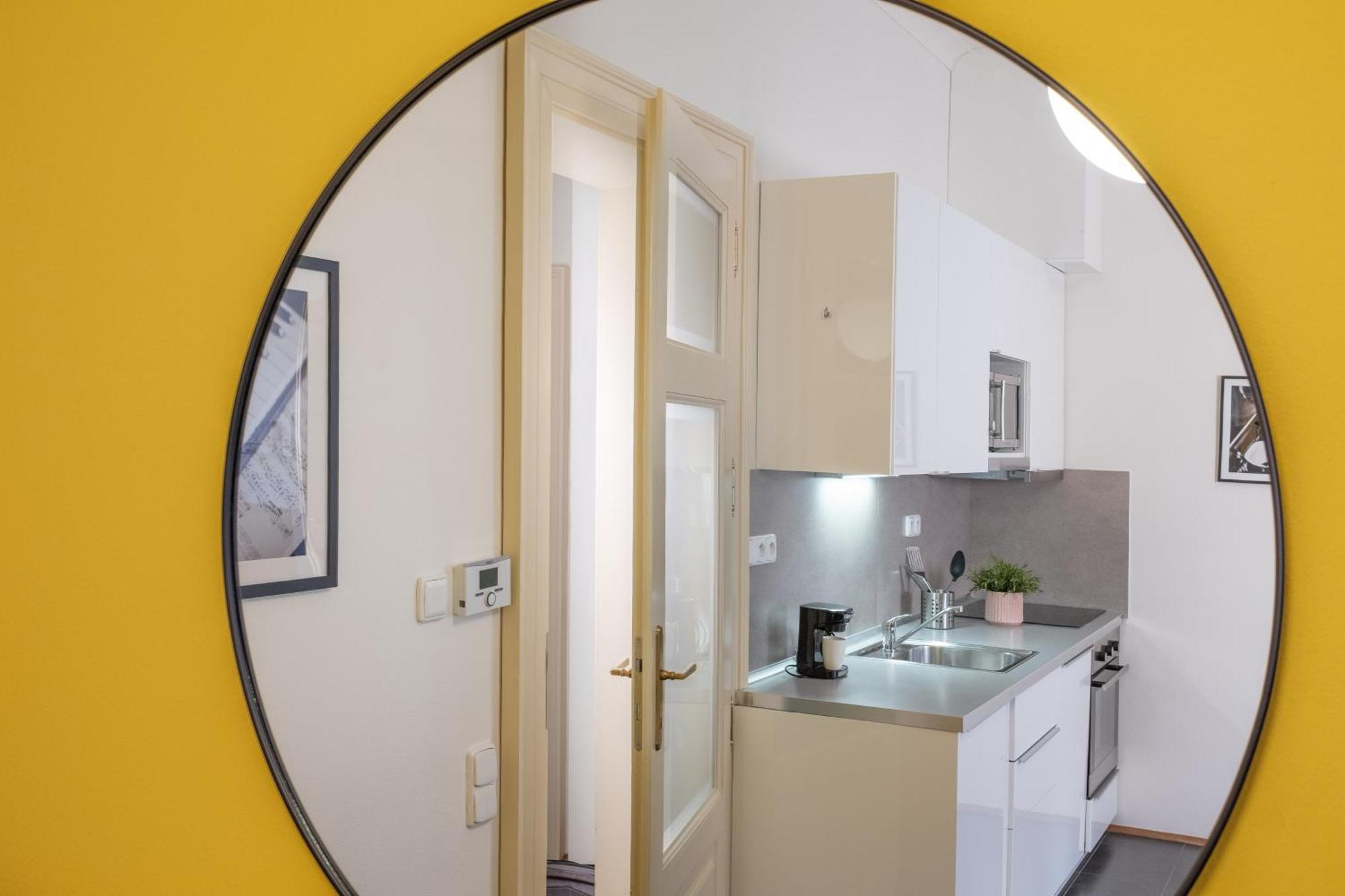 Apartment 4 Arts