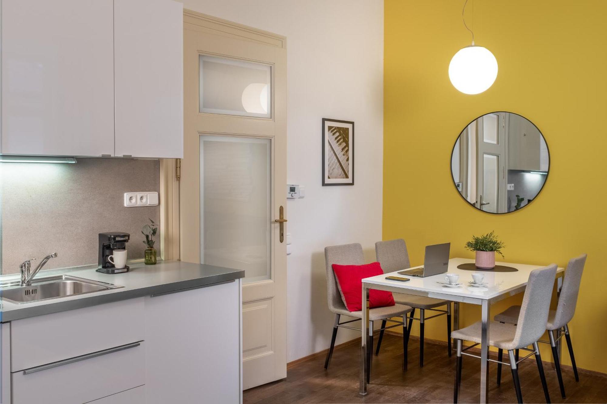 Apartment 4 Arts Prag