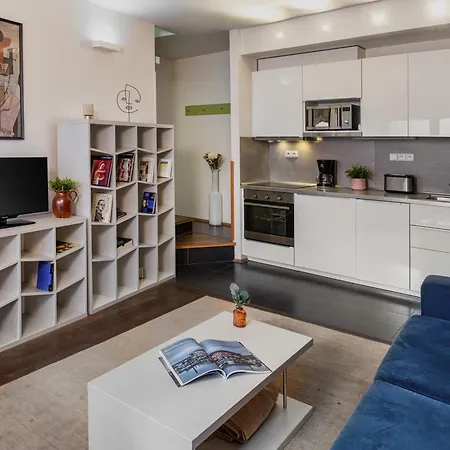 4 Arts Apartments By Adrez Prague Exterior photo