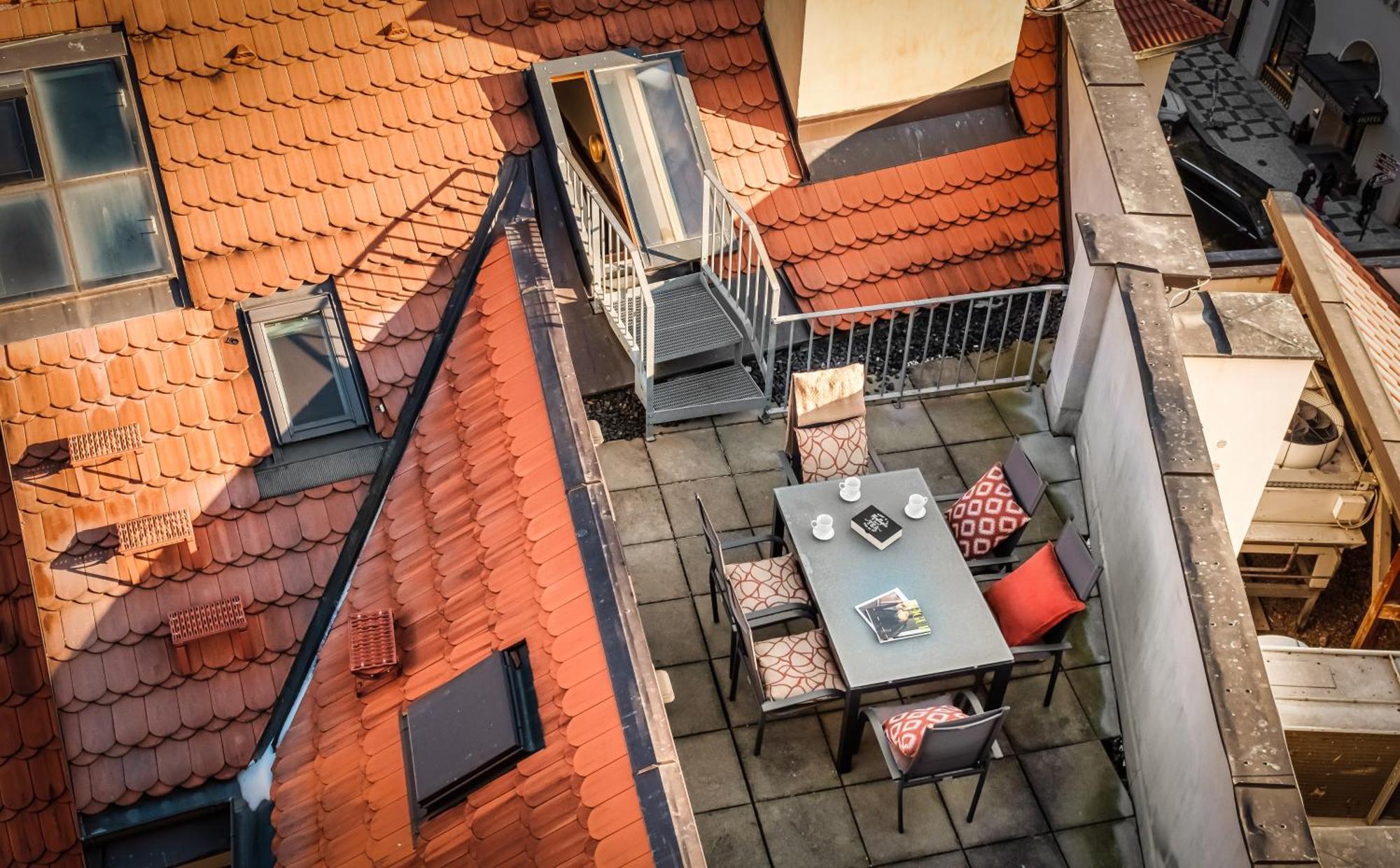 Appartement 4 Arts By Adrez Praag